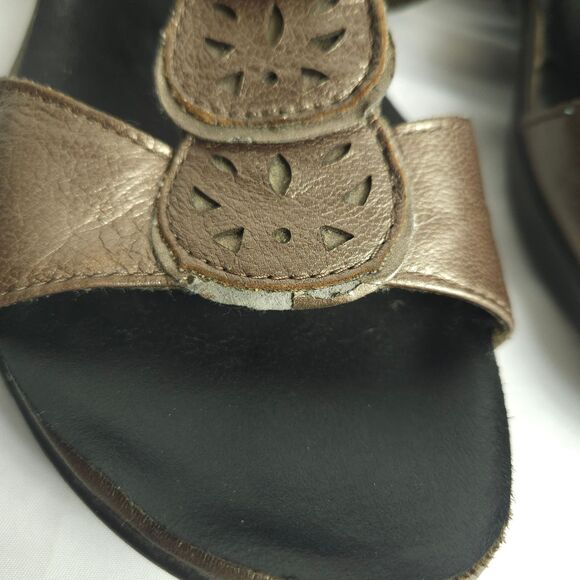 Clarks Womens 7M Brown Black Slip On Open Toe Sandals Comfort Shoes - Picture 3 of 12